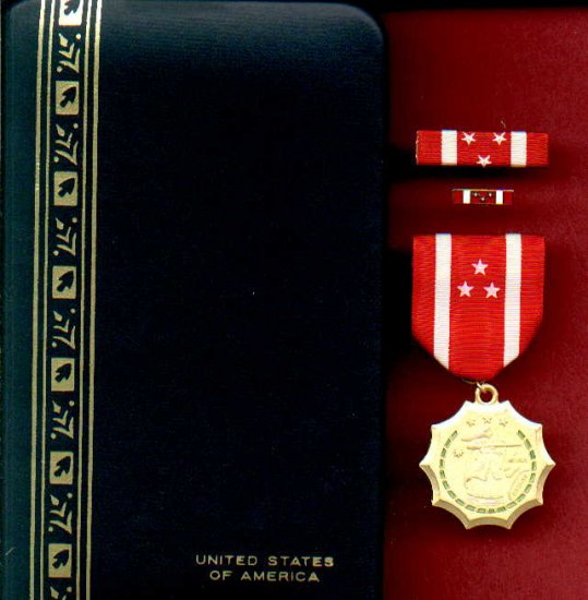 WWII Philippine Defense medal in case with ribbon bar and lapel pin