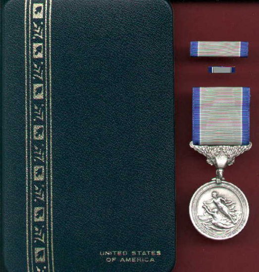Silver Lifesaving medal in case with ribbon bar and lapel pin