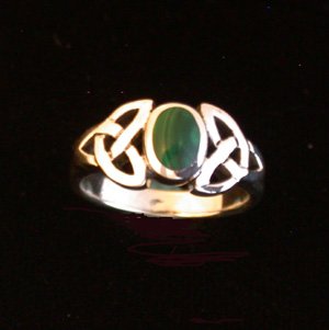 STERLING SILVER CELTIC TRISKELE RING WITH MALACHITE
