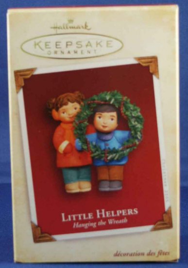 Little Helpers Hanging the Wreath