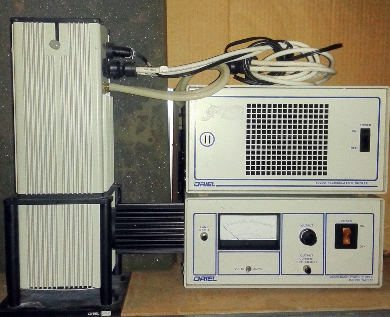 ORIEL PHOTOMAX XENON/MERCURY LAMPHOUSE W/CHILLER & POWERSUPPLY