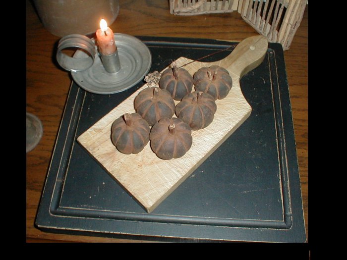 Very PriMitiVe Old & Early Pumpkins~Cupboard Cakes~Lot
