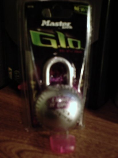 NIP Master Lock G.l.o. Hi-Viz Dial blue glowing combination padlock