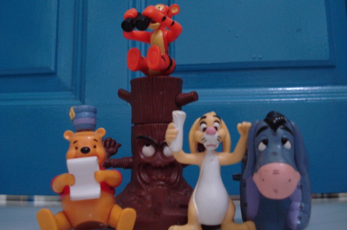 Macdonald Pooh Bear and Friends Full set