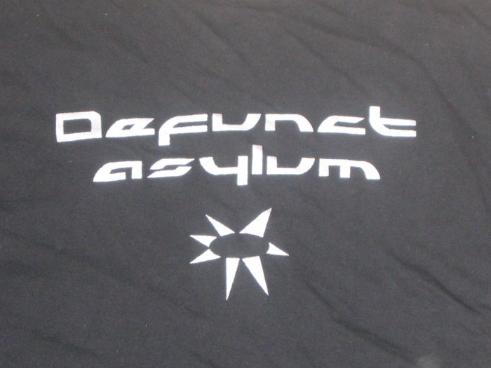 Defunct Asylum T-shirt "Black-Silver"