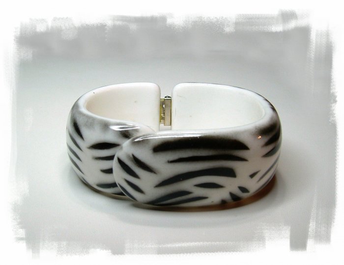 Vintage Chunky Lucite Clamp Bracelet "SOLD"