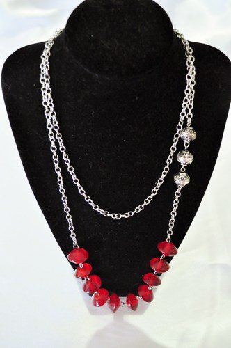 Necklace multistrand silver with red glass accents