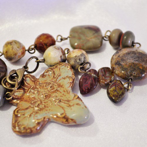 Bracelet ceramic glass celtic cross in natural colors