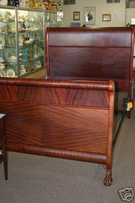ANTIQUE AMERICAN EMPIRE MAHOGANY SLEIGH BED CLAW FEET