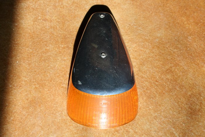 73-79 VW Bug Thing Right Front Turn Signal Light Hella