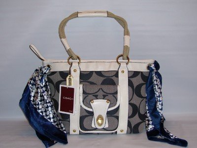 NYC HANDBAG W/ SCARF