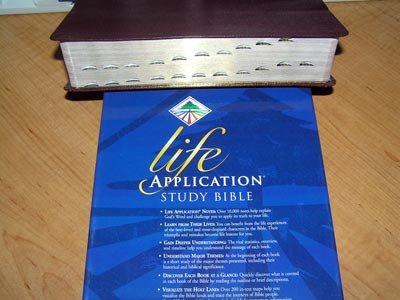 KJV Life Application Study Bible, Bonded leather, Burgundy