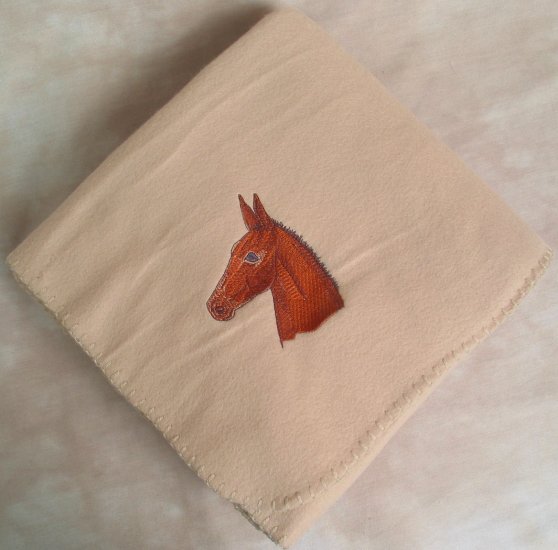 Polyester Mule Head Beige Fleece Throw Blanket