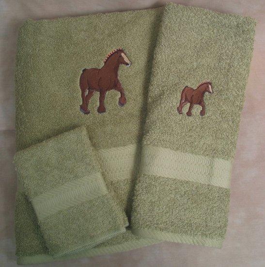 Embroidered Draft Horse Sage Green Bath Towels Set