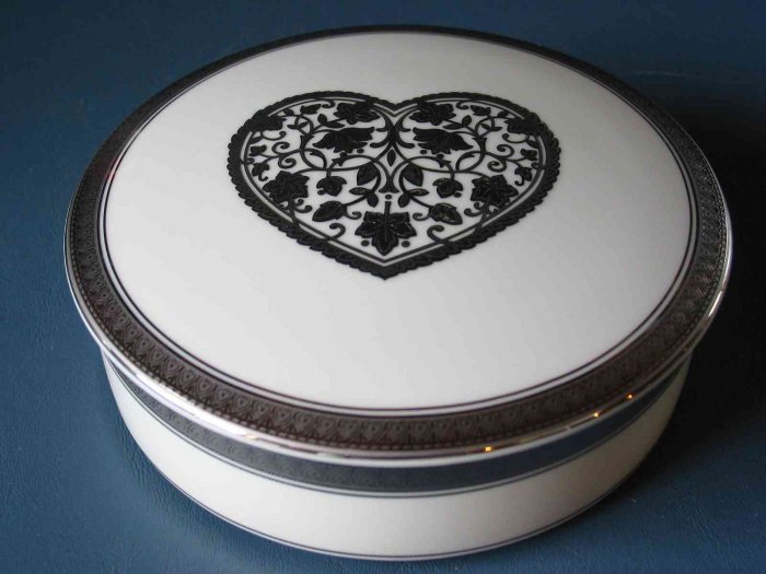 Mikasa Heart 5" Jewelry Box