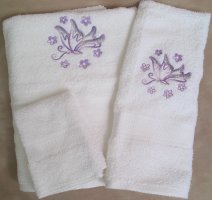 Embroidered Variegated Butterfly on White Wash Hand Bath Towel Set