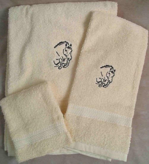 Embroidered Silhouettte of Jumping Horse on Cream Wash Hand Bath Towels Set