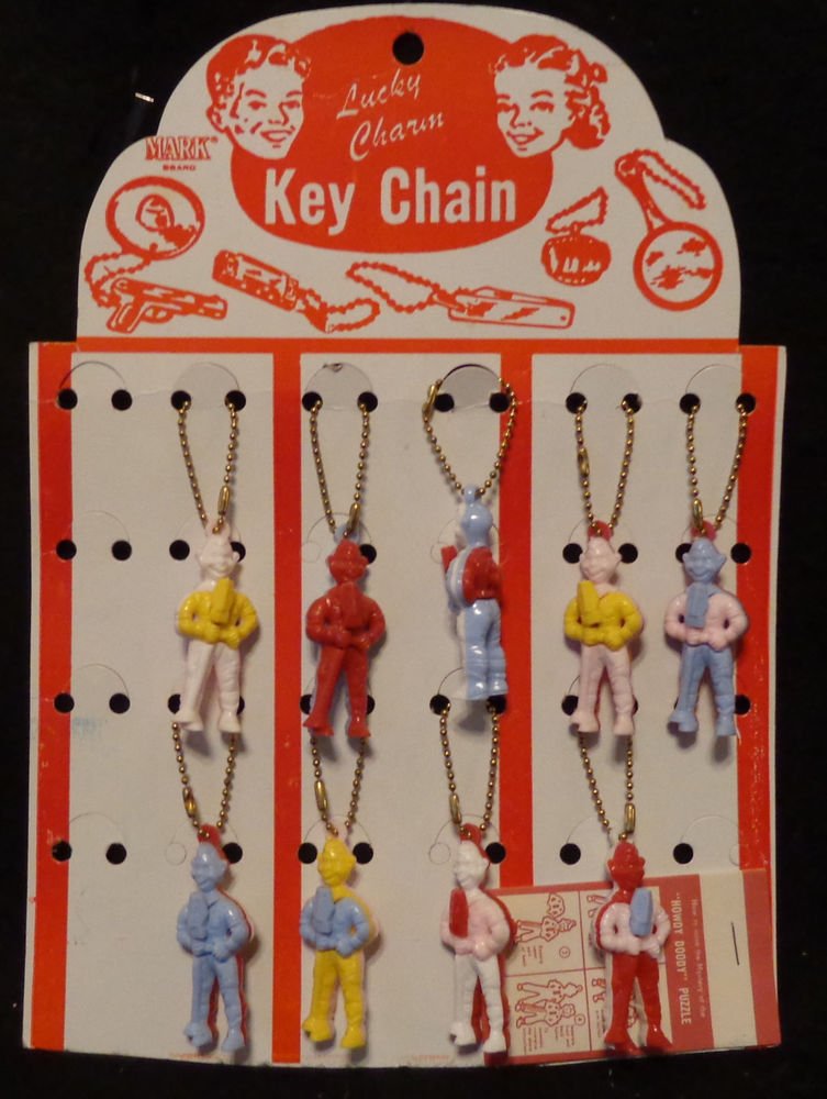 Vintage Howdy Doody Puzzle Key Chains on Display Card 9 in Lot Has Directions