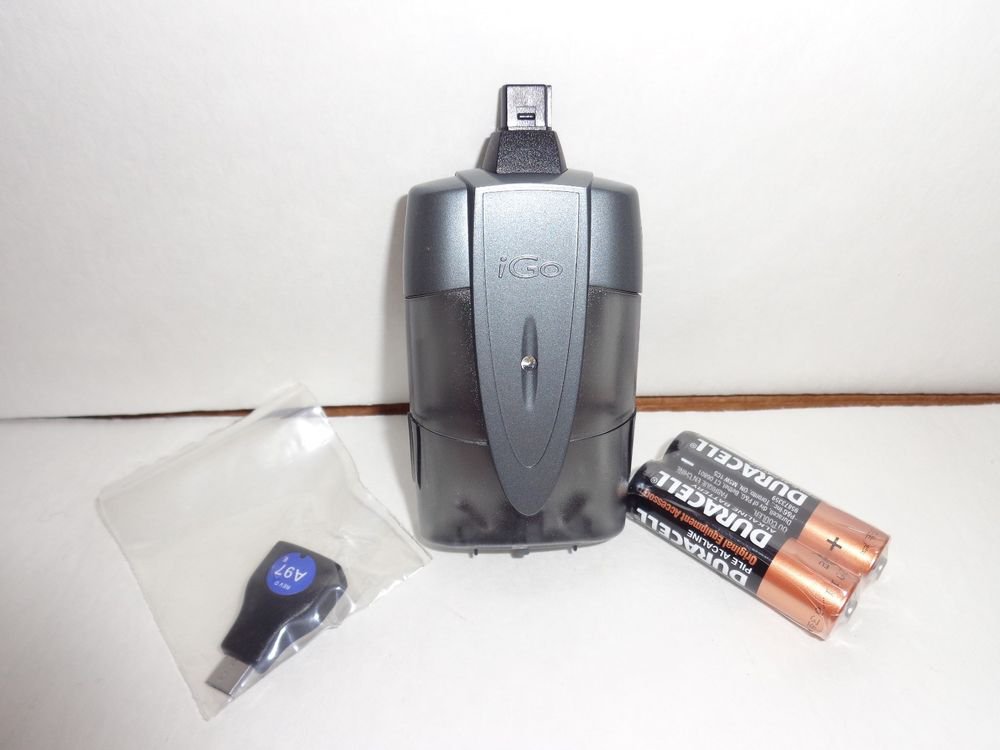 emergency charger/battery powered/by iGo/Free batteries and multiple charge tips