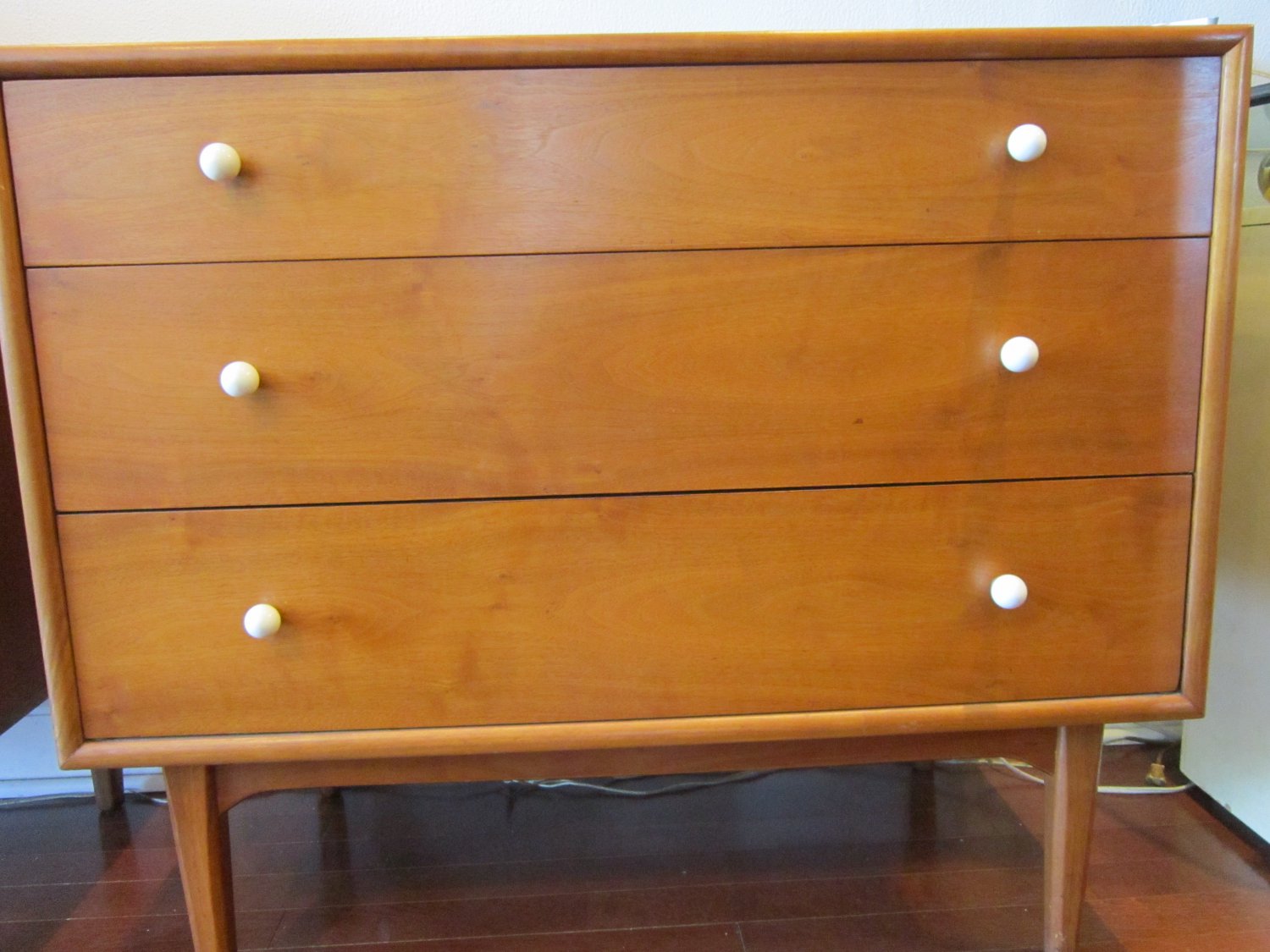 DREXEL 3 DRAWER CHEST