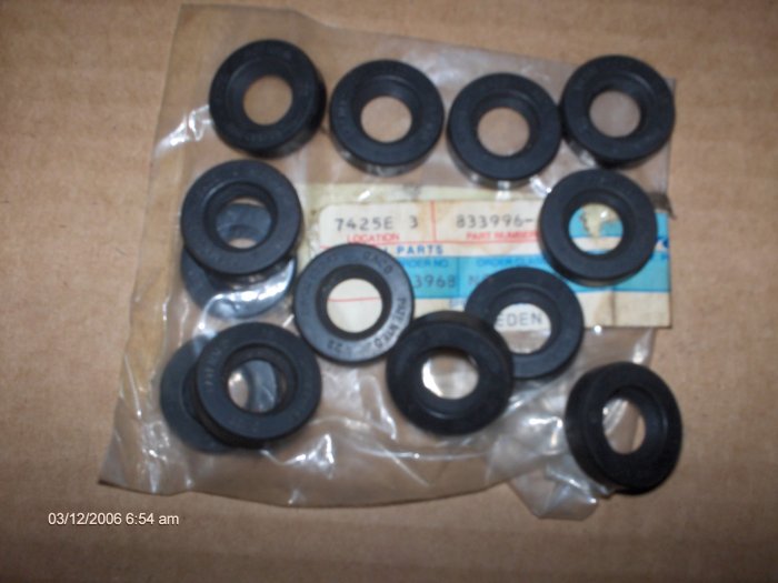 volvo penta sea water pump seal # 833996 x 2 MANY APPLICATIONS