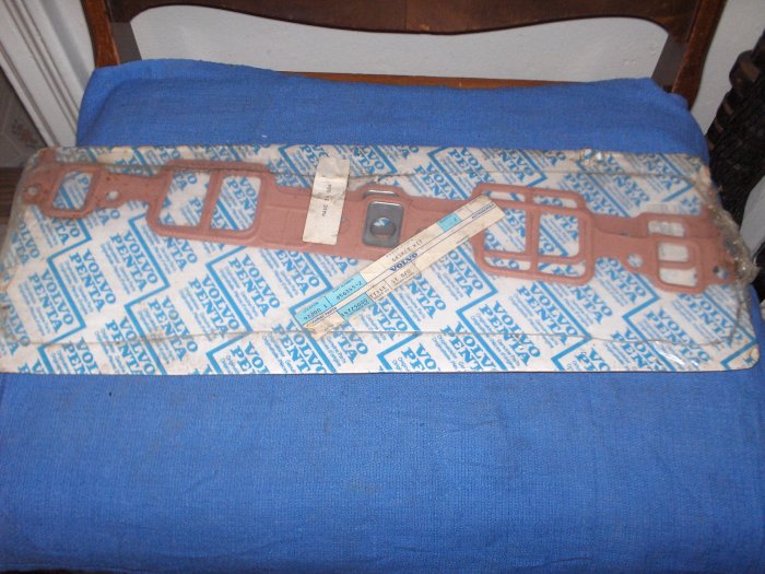 VOLVO PENTA GASKET kit # 856365 new nr