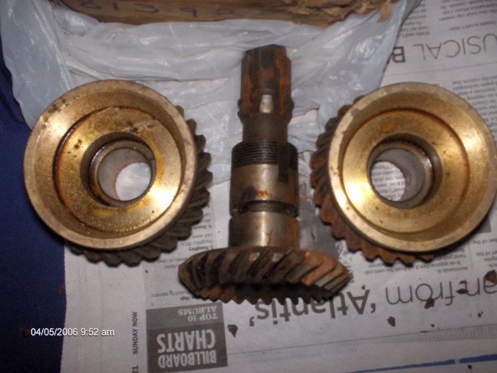 volvo penta gear set part # 813928 early aq models AQ100