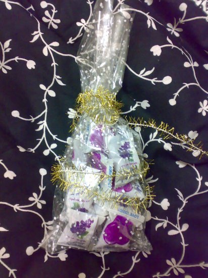 Blackcurrant flavoured sweets