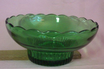 Vintage E.O. BRODY CO. PEDESTAL CANDY DISH, Green Glass, Excellent Condition