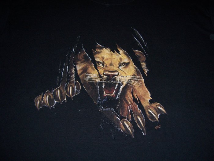 Lion T-shirt Large Item # 5
