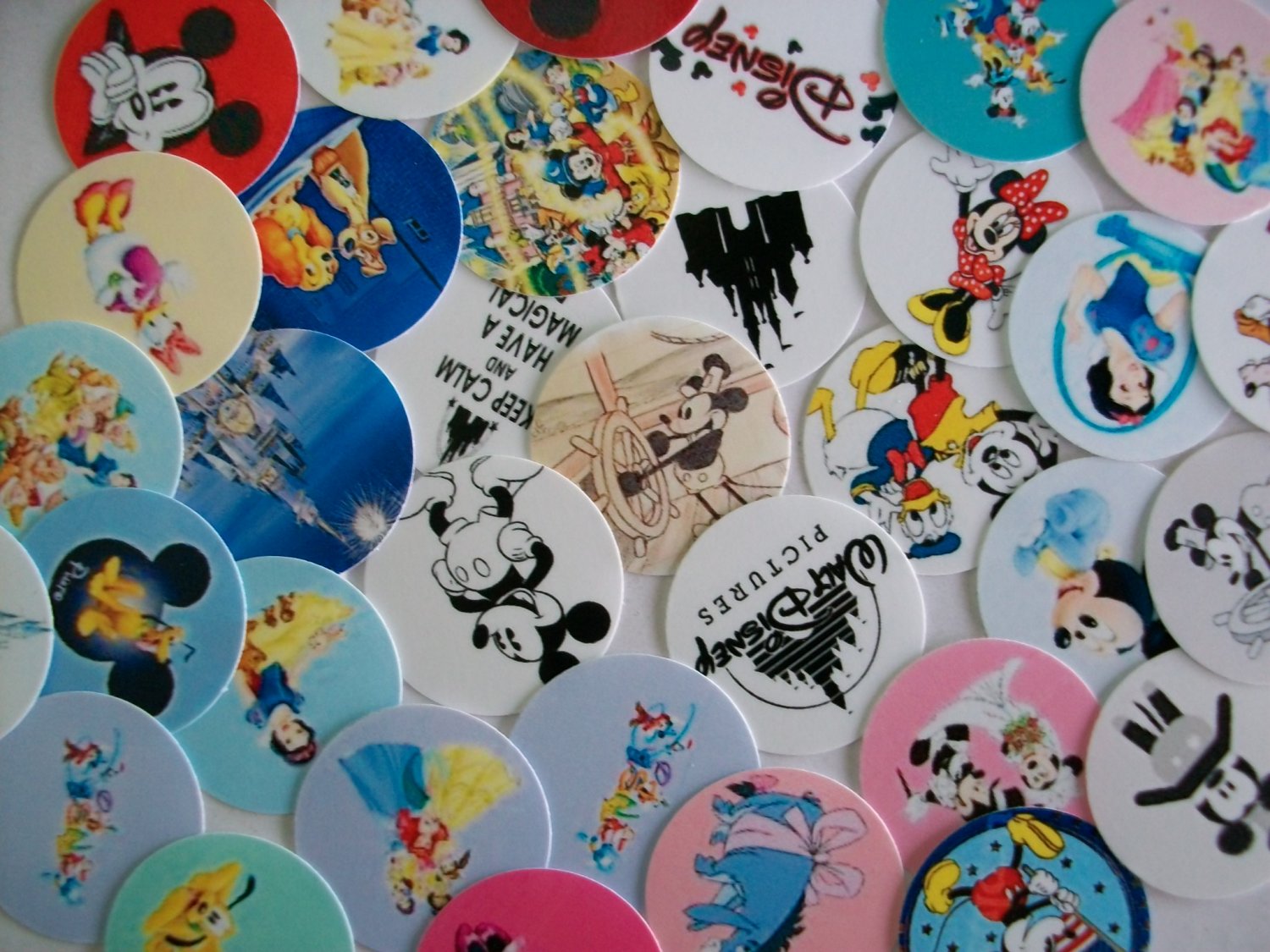 Disney 1" Round Images