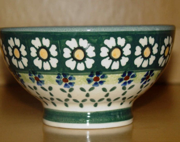 Polish Pottery Bowl Pedestal Green Daisy Wiza Boleslawiec Poland