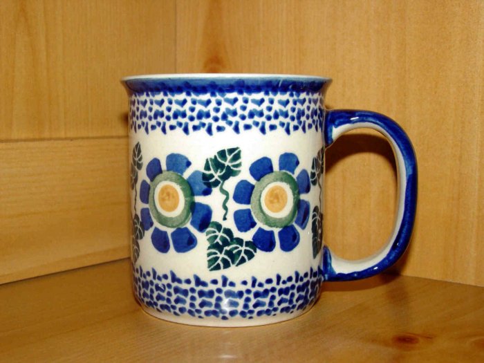 Polish Pottery Coffee Cup In Big Daisy Boleslawiec Poland