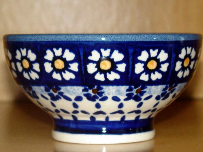 Polish Pottery Bowl Pedestal Blue Daisy Wiza Boleslawiec Poland