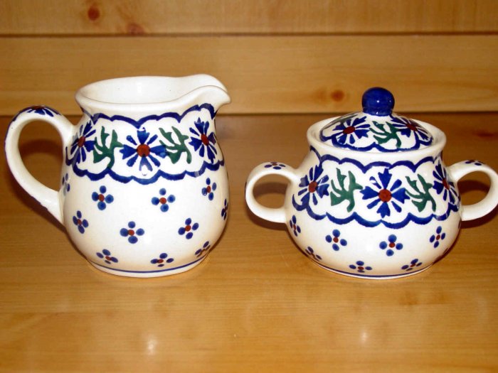 Polish Pottery Sugar & Creamer Set Country Flower Wiza Boleslawiec Poland
