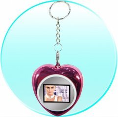 Heart-Shaped Mini Digital Photo Display Keyring