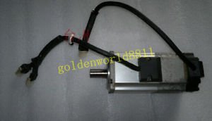 OMRON R88M-G40030H-B AC Servo Motor good in condition for industry use
