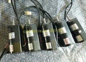 Yaskawa AC servo motor SGM-01B312 good in condition for industry use