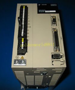 Yaskawa servo driver SGDS-15A05A 1.5KW good in condition for industry use
