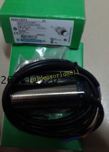 NEW Schneider proximity switch XSA-V12373 good in condition for industry use