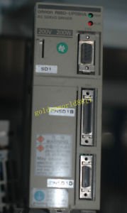 Omron R88D-UP08HA AD Servo Driver good in condition for industry use