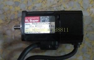 Sanyo servo motor P50B03003DXS4E good in condition for industry use