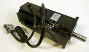 Sanyo servo motor P50B040100DS4E good in condition for industry use