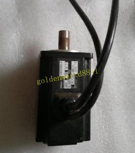 Omron R88M-U20030LA AC Servo Motor good in condition for industry use