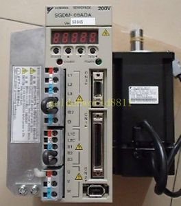 Yaskawa servo driver SGDM-08ADA+SGMAH-08AAA41 motor for industry use