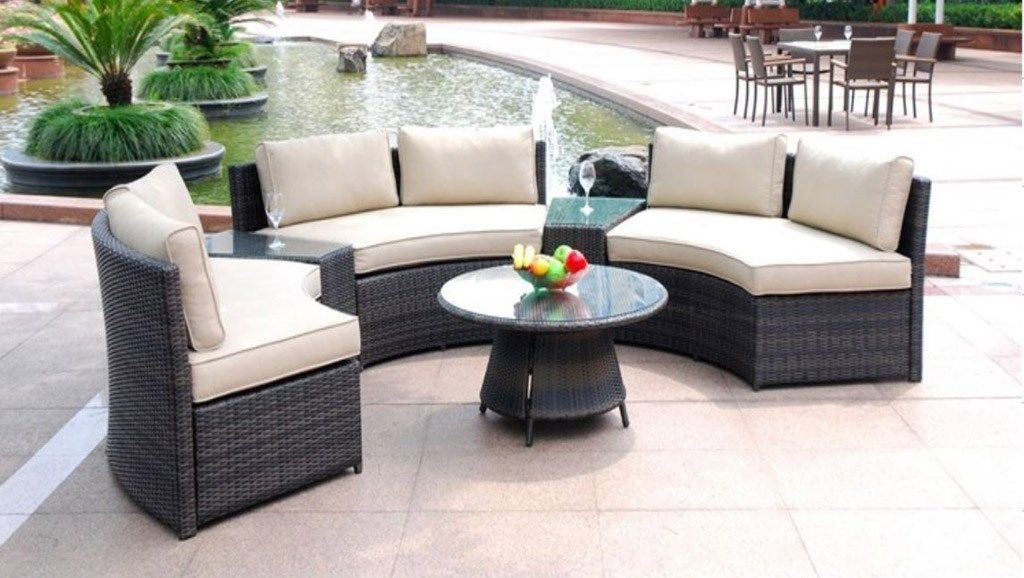 Modern Rounded Wicker PE Rattan Outdoor Patio Furniture Set w/ Coffee Table