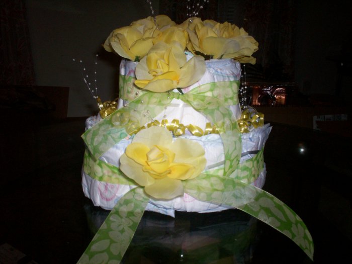 2 TIER YELLOW AND GREEN CAKE