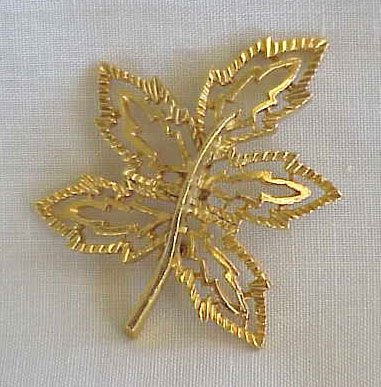 Gerry's Goldtone Leaf Brooch