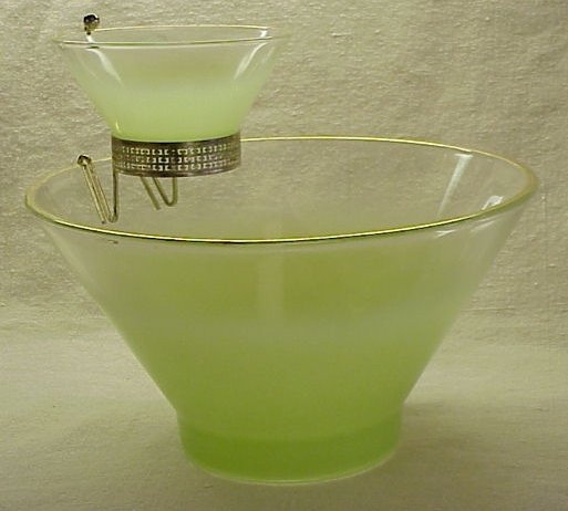 Retro Chartreuse Glass Chip & Dip Set from the 60s, 70s - Memory Lane Collectibles