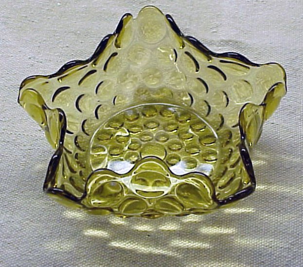 Amber Star-shaped Candy Dish - Memory Lane Collectibles